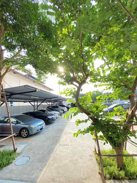 Wawa Residence รัชดา 36 Nonthaburi Bagian luar foto